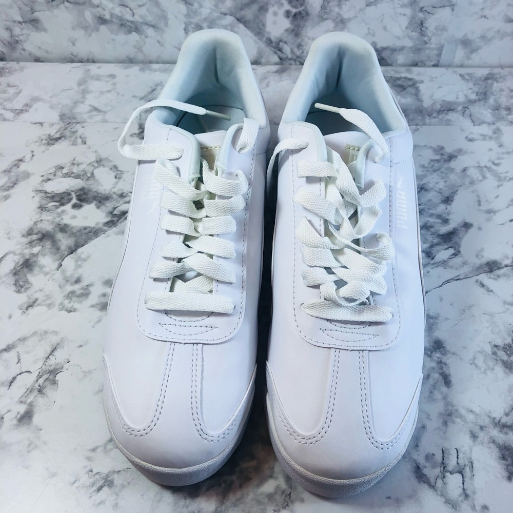 Puma Roma Basic 353572 21 Sneakers Men’s Shoes size 10 Color White/Light Grey